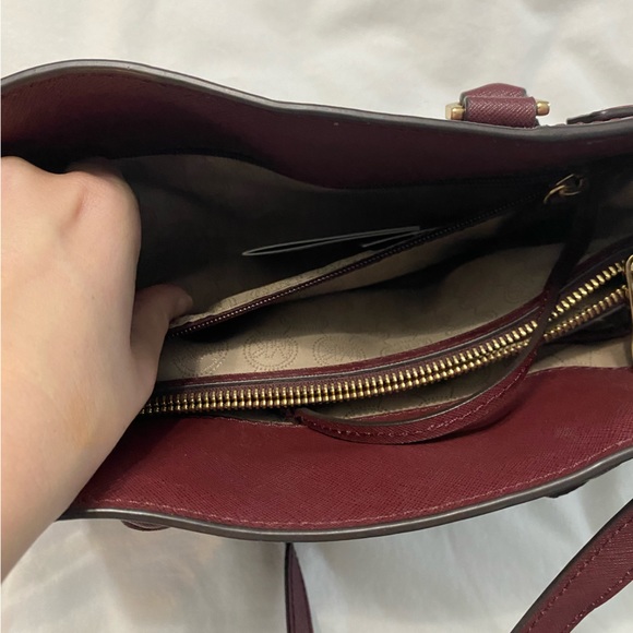 Michael Kors Red Shoulder or Hand Bag - Picture 9 of 14